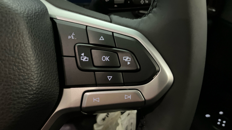 Volkswagen Amarok Diesel D/Cab Pick Up Life 2.0 TDI 205 4MOTION Auto